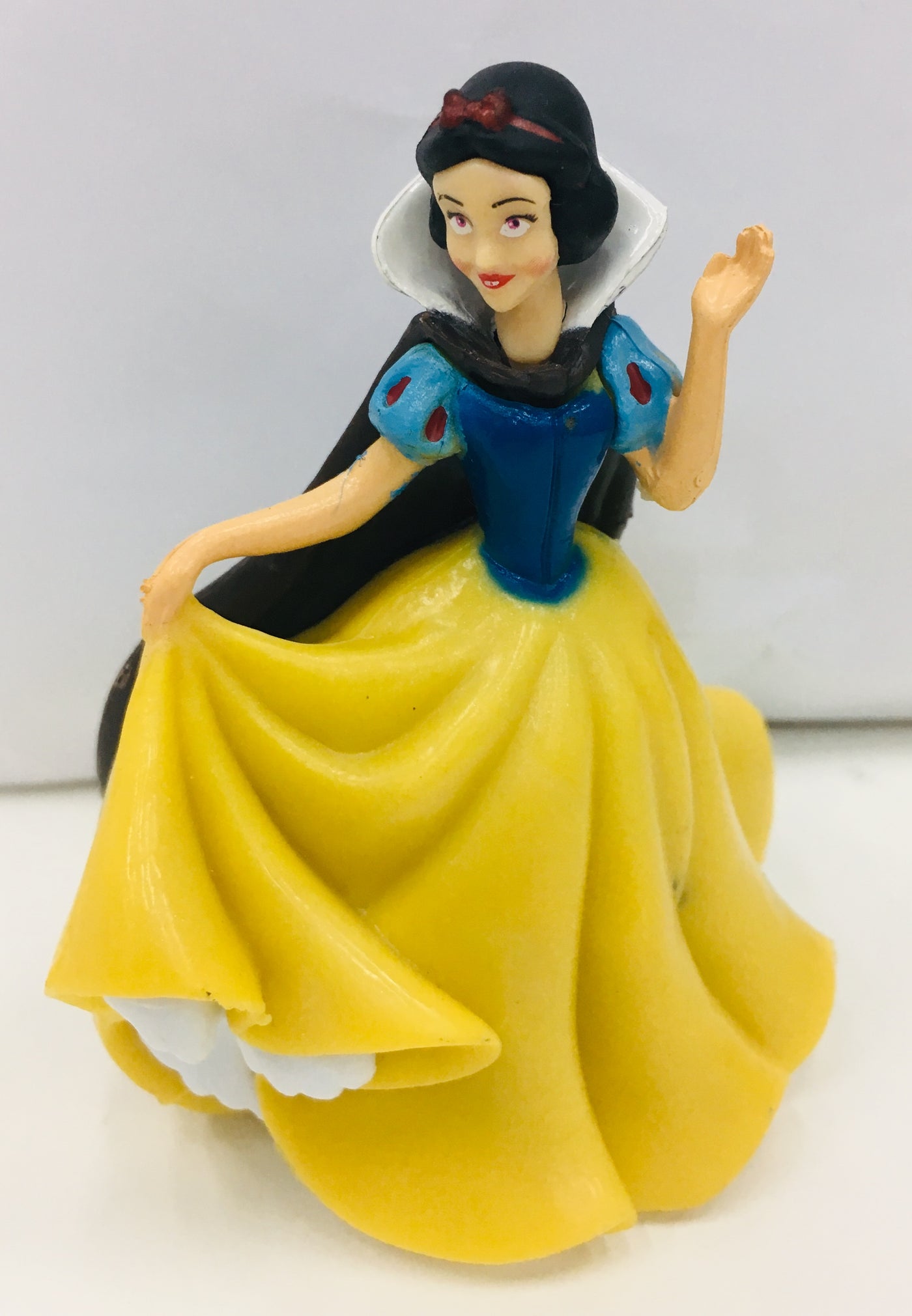 Snow White  Figurine Cake Topper