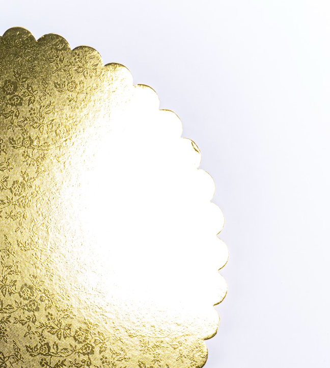 Gold Scallop Mirror Cake Board- Textured